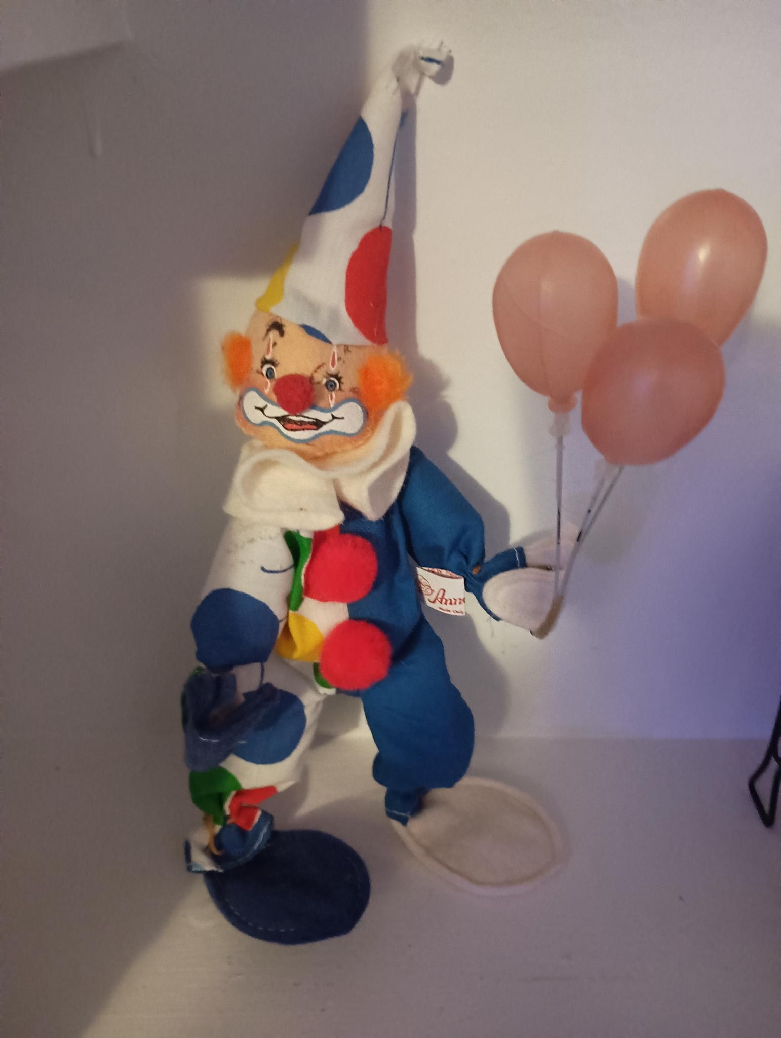 Annalee Clown w Blue Polka Dots & 3 Balloons